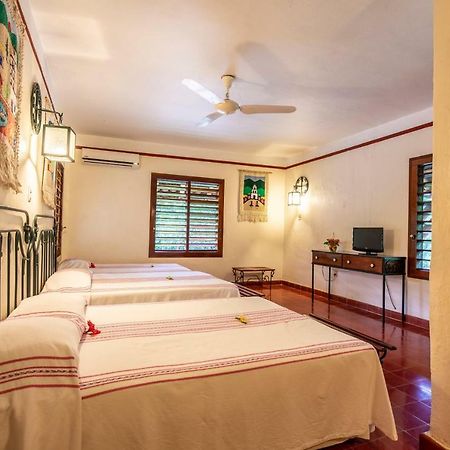 La Casa Del Mago Bed & Breakfast Uxmal Exterior photo