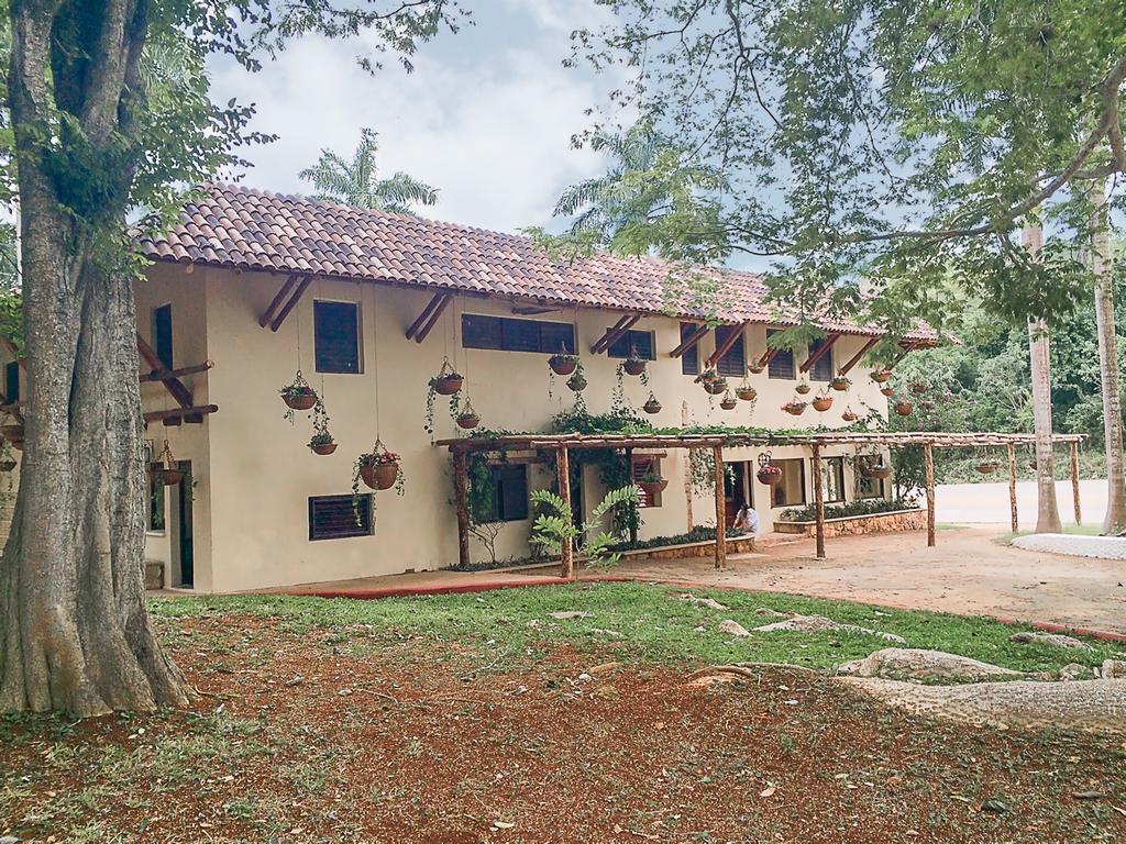 La Casa Del Mago Bed & Breakfast Uxmal Exterior photo