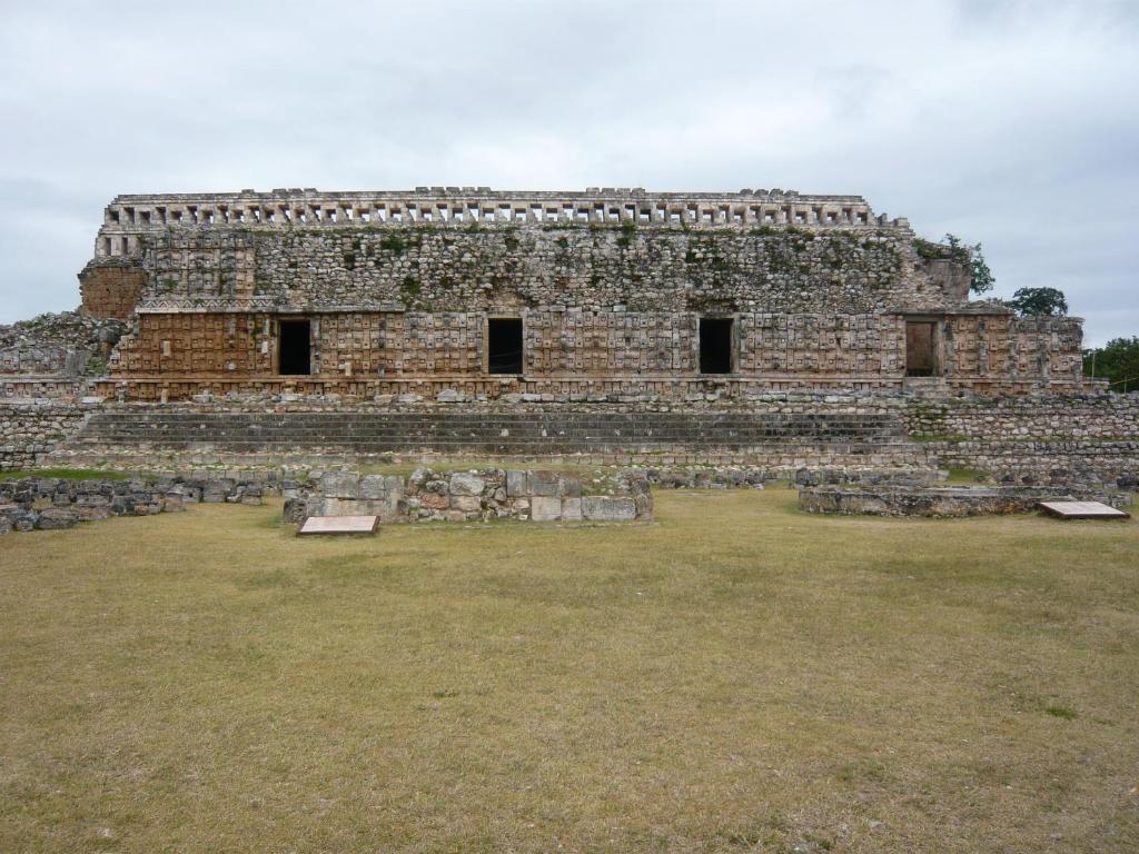 La Casa Del Mago Bed & Breakfast Uxmal Exterior photo