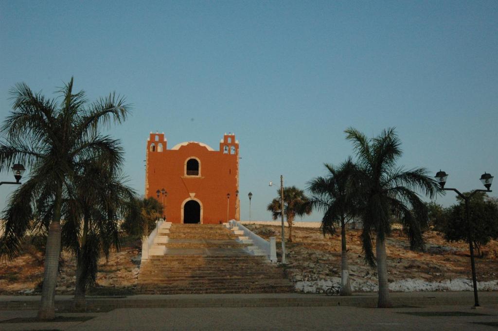 La Casa Del Mago Bed & Breakfast Uxmal Exterior photo