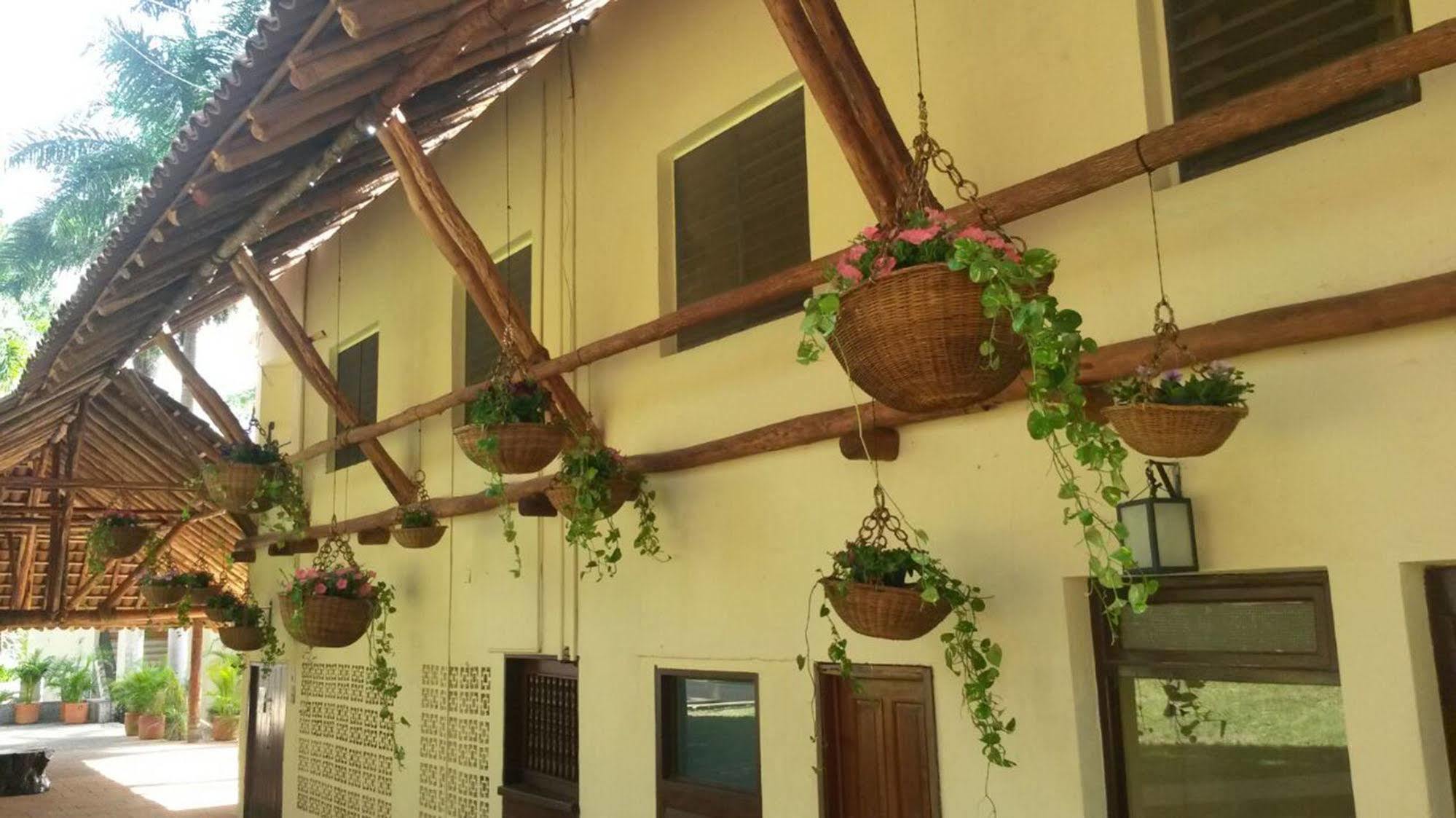 La Casa Del Mago Bed & Breakfast Uxmal Exterior photo