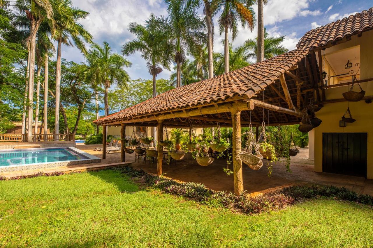 La Casa Del Mago Bed & Breakfast Uxmal Exterior photo