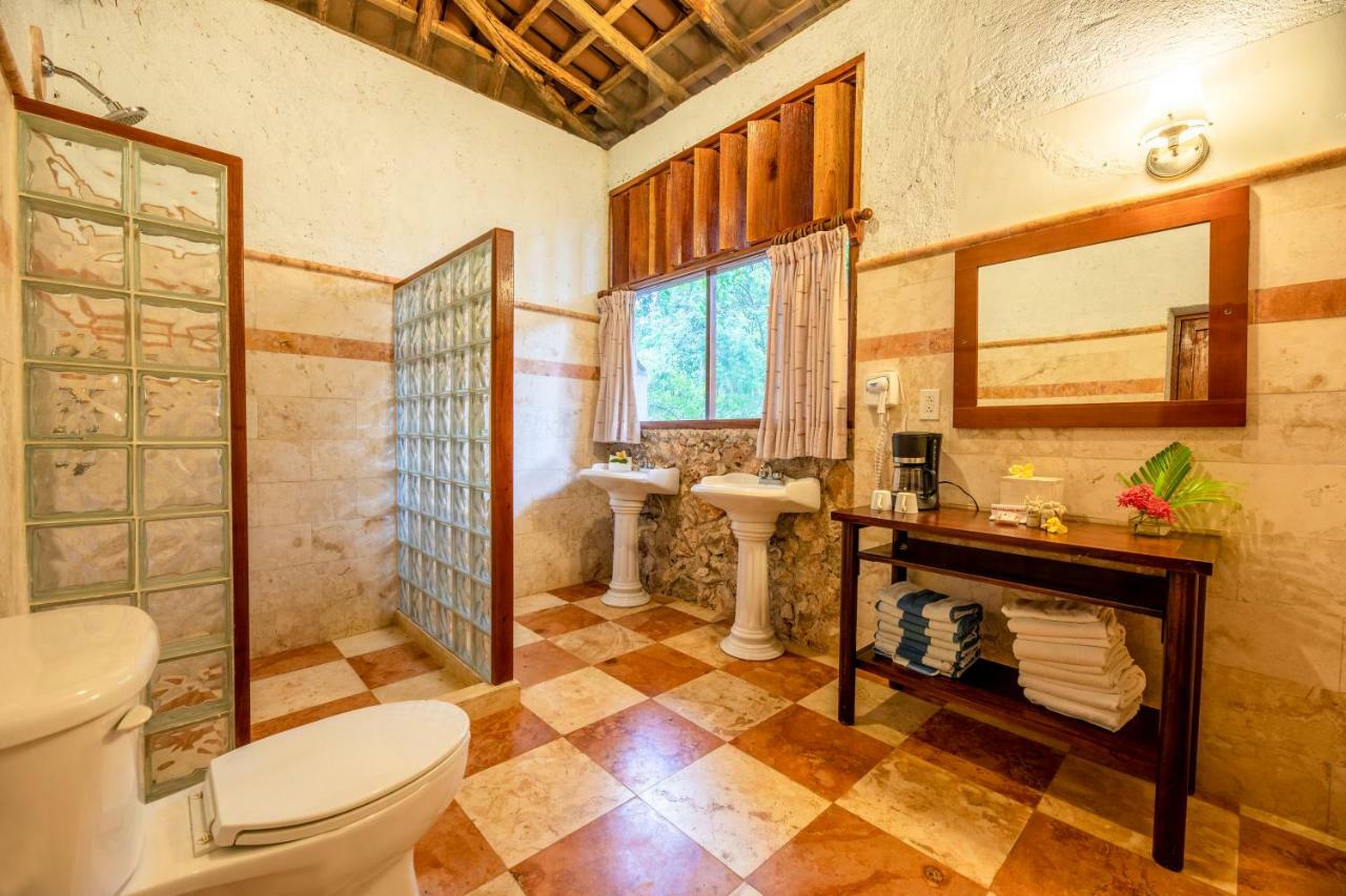La Casa Del Mago Bed & Breakfast Uxmal Exterior photo