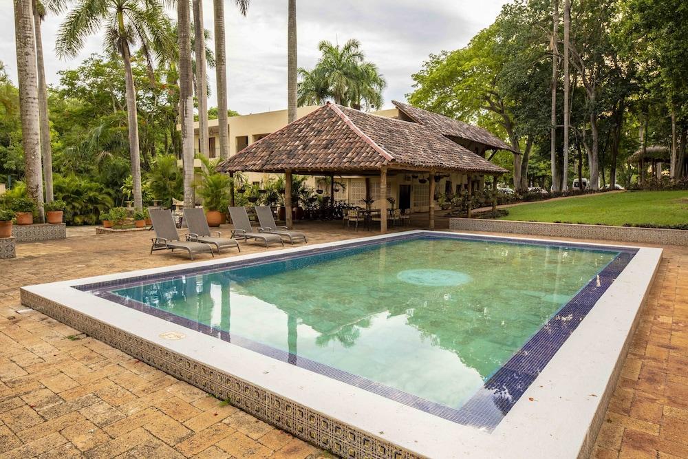 La Casa Del Mago Bed & Breakfast Uxmal Exterior photo